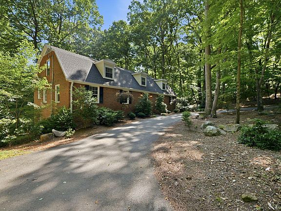 4th image of 314 Old Salem Rd
