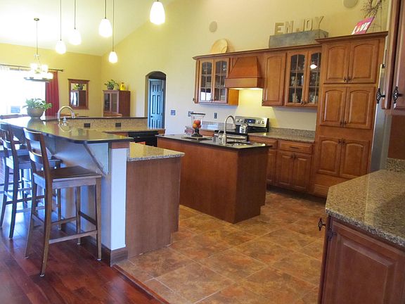 4th image of 40720 Havenwood Dr