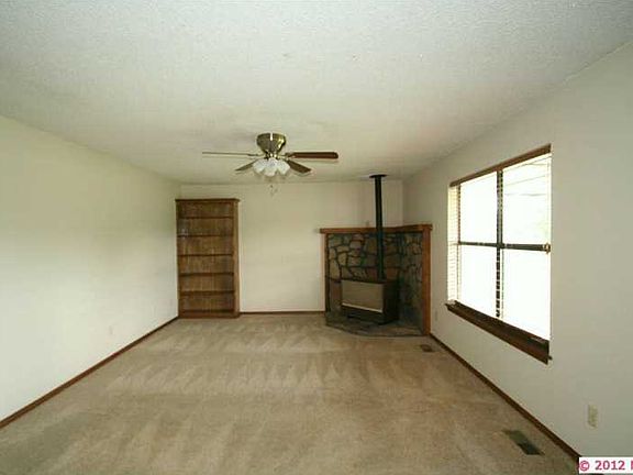 2nd image of 601 S Highway 88