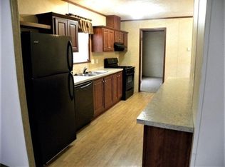 211 Crosspath Rd, Holland, OH 43528