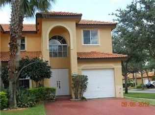 203 E Forest Oak Cir, Davie, FL 33325