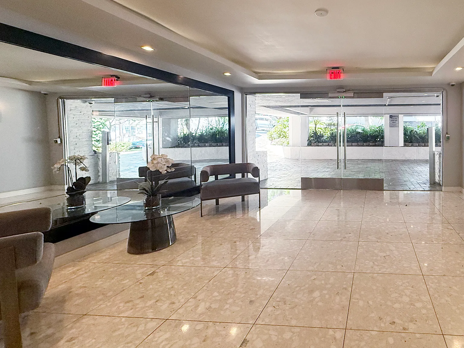 1 bed, 768 sqft, $3,450 — Photo 3