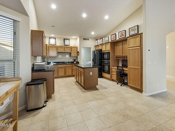 4th image of 24508 S LAKEWAY Circle SW