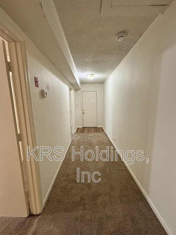 2 bed, 1.0 bath, 1095 sqft, $1,395 — Photo 3