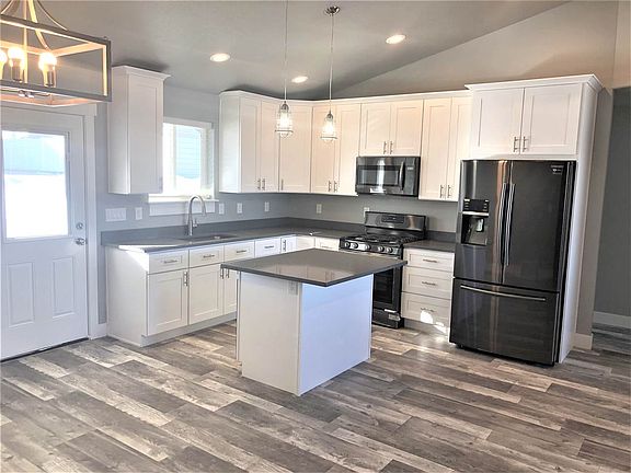 2nd image of 1611 Condor Dr
