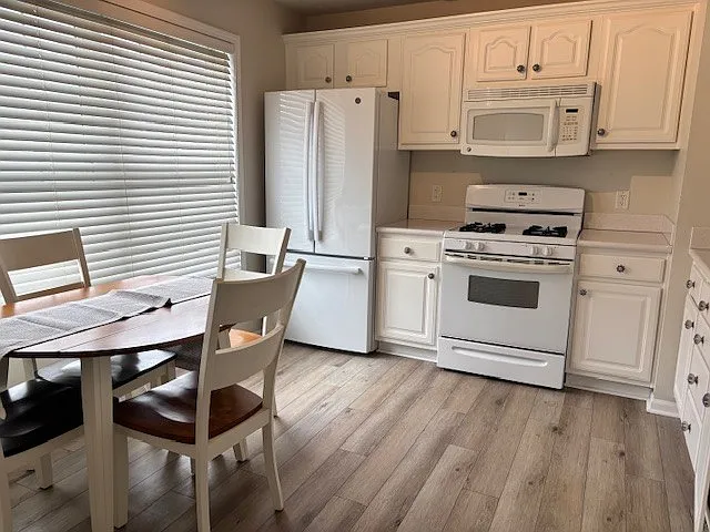 827 Arlington Ave #7 — Photo 8