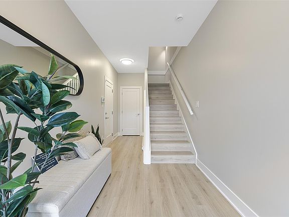 2nd image of 2950 Constellation Ave #114