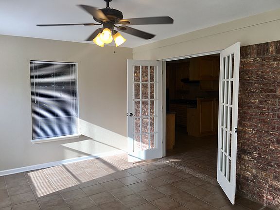 5th image of 704 N Motley Dr