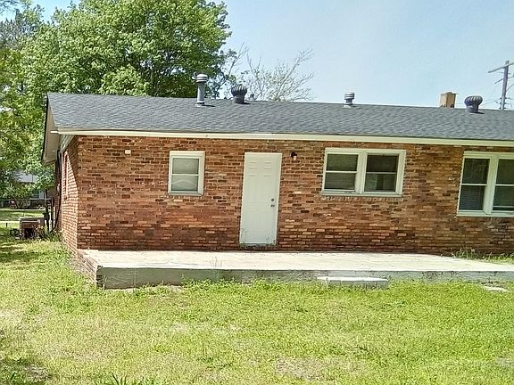 5th image of 4600 Pinedale Dr