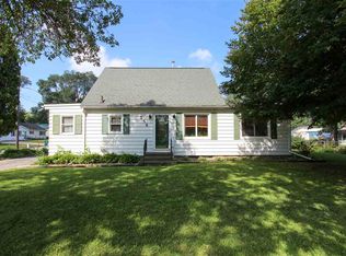 336 S Evans Rd, Evansdale, IA 50707