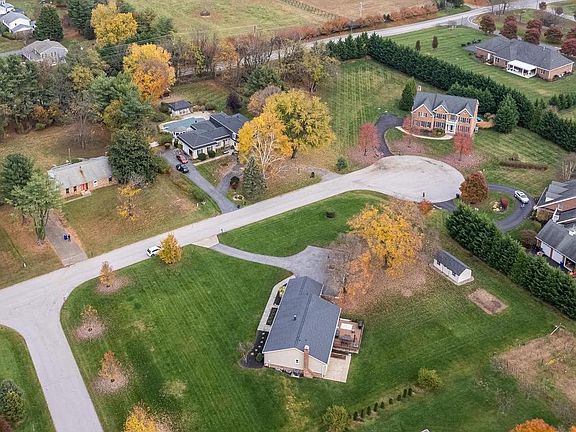 3rd image of 13050 Deanmar Dr