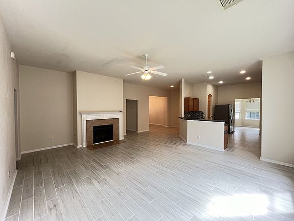 5th image of 20607 Wren Hollow Way