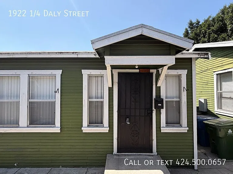 1922 1/4 Daly St — Photo 15