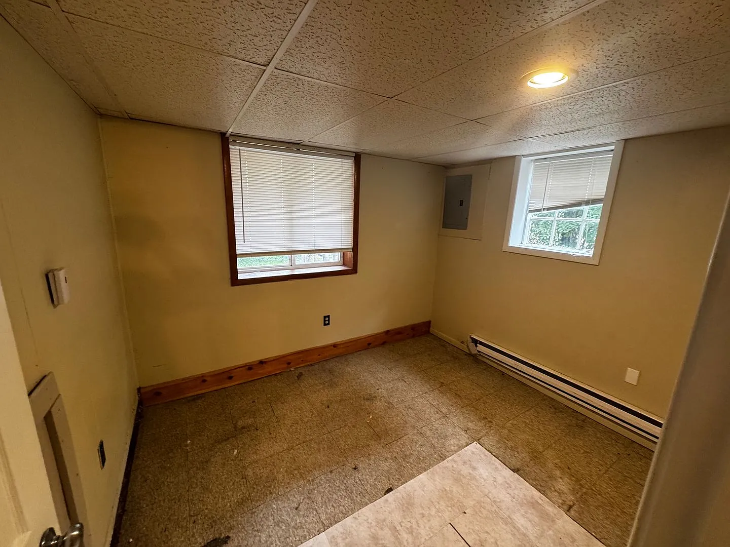 Large historic home close to Campus! — Photo 3