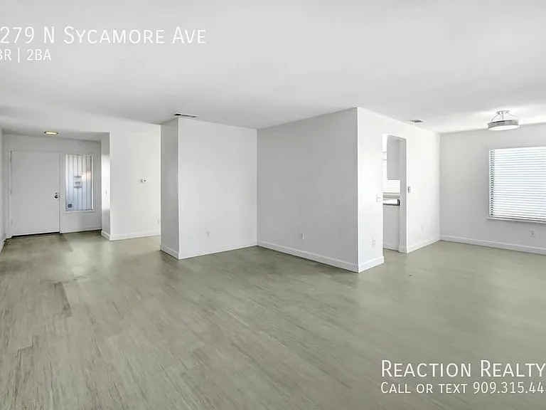 2279 N Sycamore Ave — Photo 3