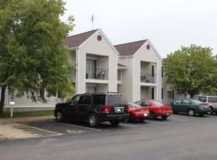 3001 Chain Dr #1, Menasha, WI 54952
