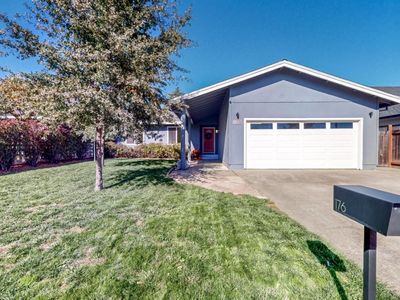 176 Westridge Drive, Petaluma, CA, 94952
