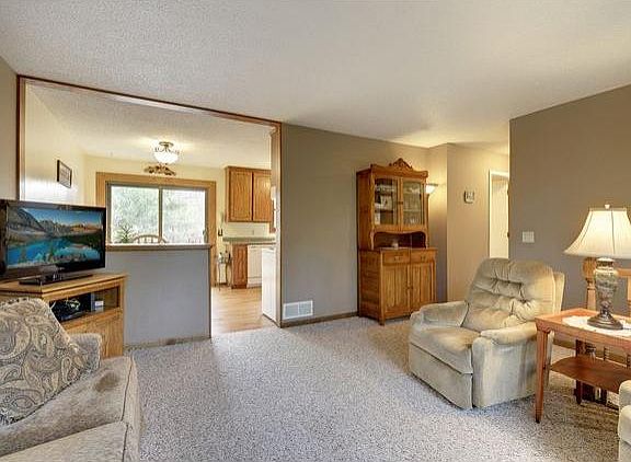 5th image of 15045 W Vermillion Cir NE