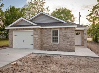 624 N Tom St, Webb City, MO 64870
