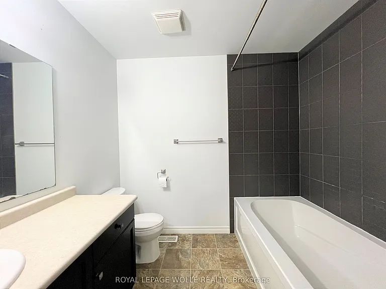 46 Renfrew St — Photo 21