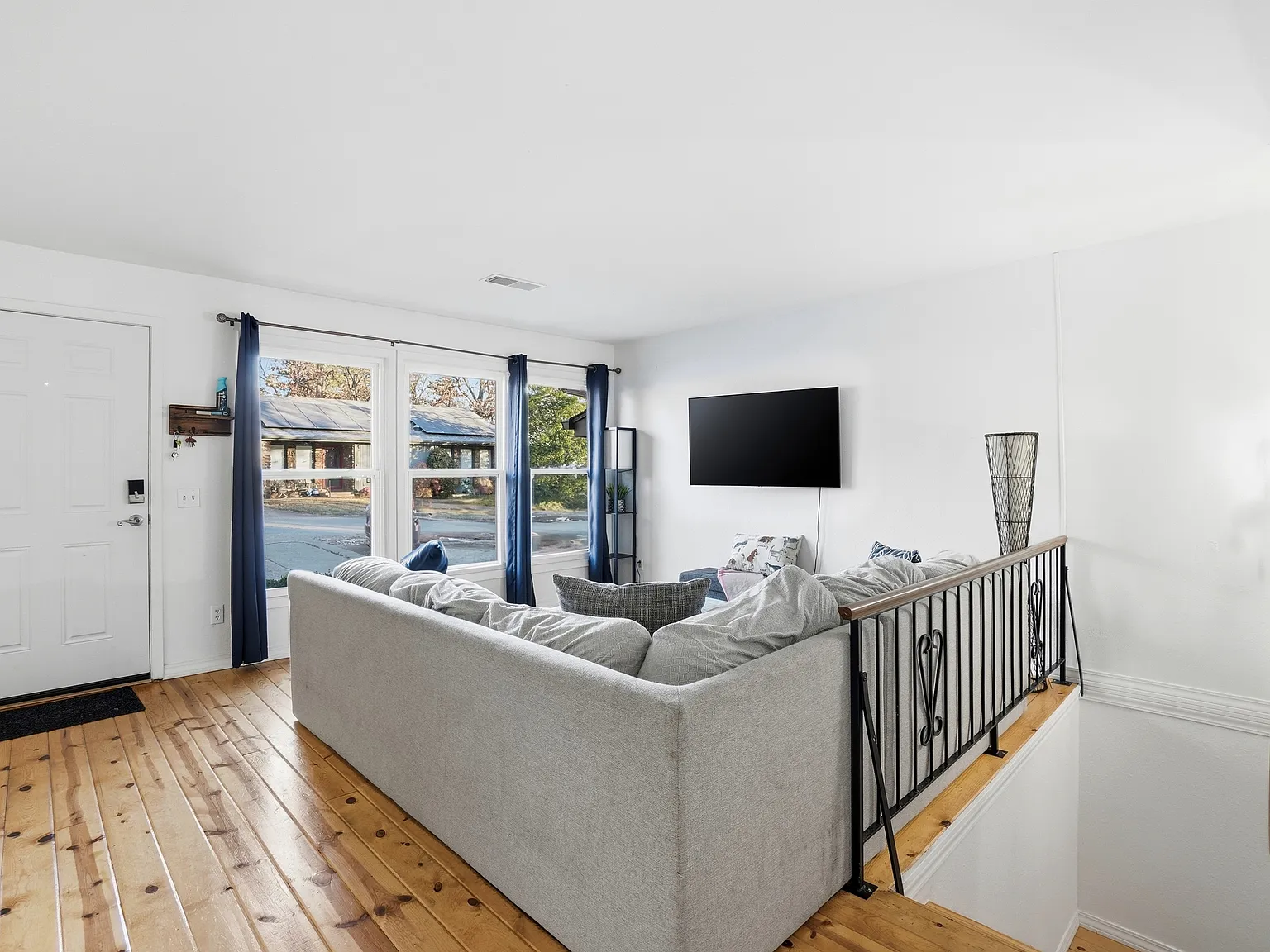 3 bed, 1440 sqft, $1,950 — Photo 4