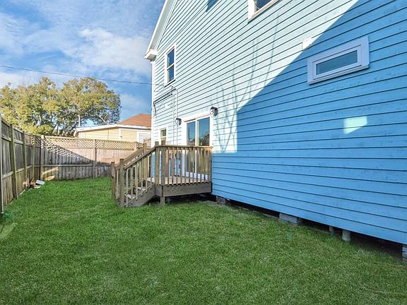3rd image of 4305 Avenue N #1