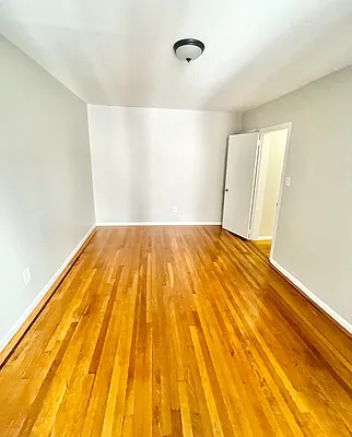 Rented by Carnegie Management Inc | media 33