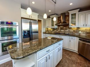 16071 Hyland Ave, Lakeville, MN 55044