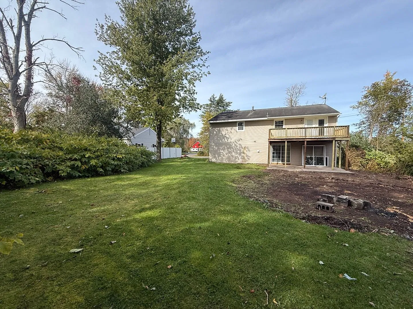 Renovated 4BR/2BA Single-Family Home on a Half Acre — Photo 2