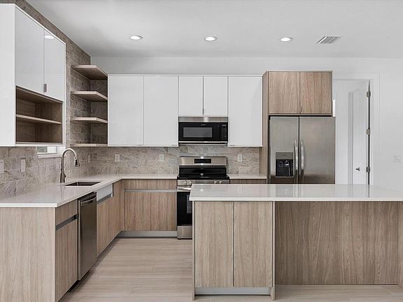 4th image of 3952 S San Mateo Dr