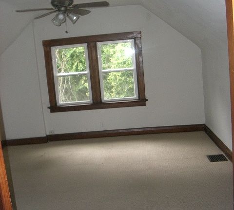5th image of 153 Kinsey Ave