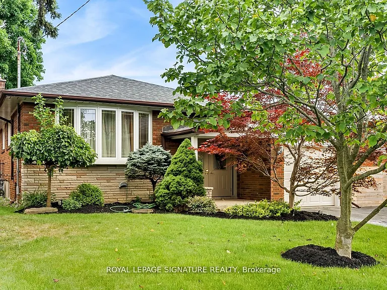21 Broadlands Blvd — Photo 2