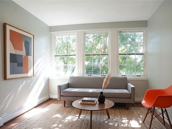 3rd image of 366 Main St APT 105
