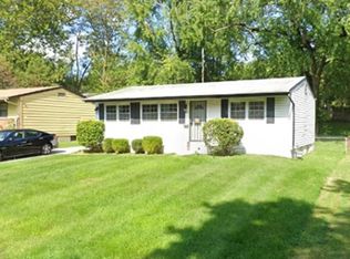 865 Campion Ln, Florissant, MO 63031