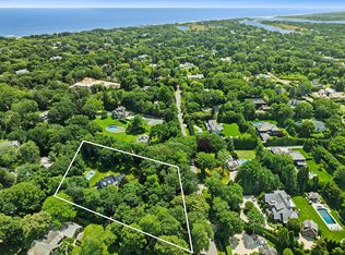 17 Baiting Hollow Rd, East Hampton, NY 11937