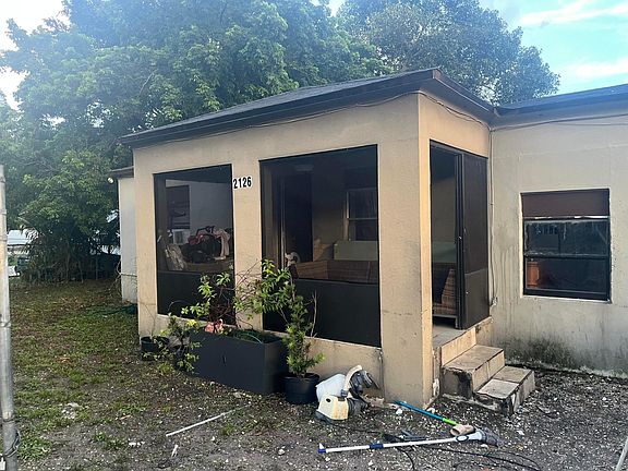3rd image of 2126 NW 92ND Street