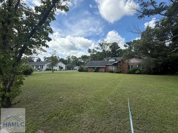 442 E Bay St, Jesup, GA 31546