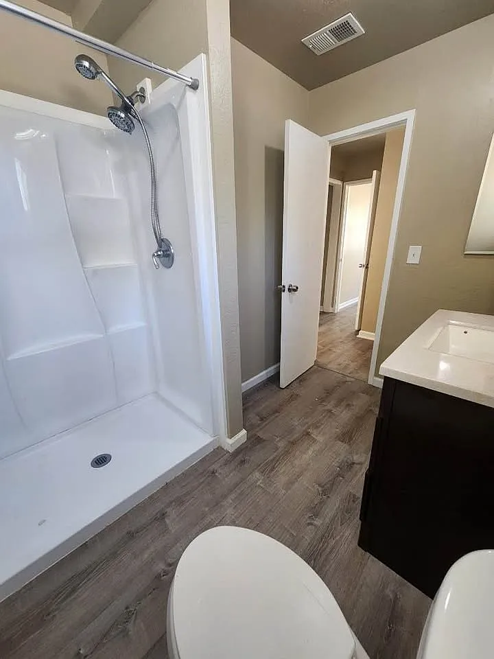 3 bed, 1200 sqft, $1,550 — Photo 3