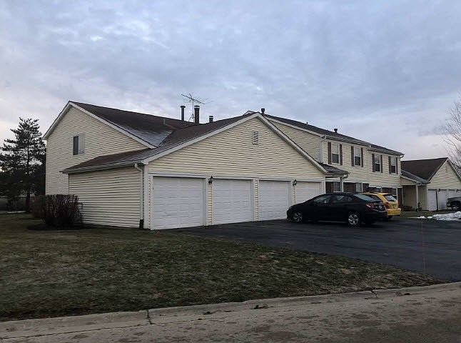 2nd image of 330 Newport Ln APT A1