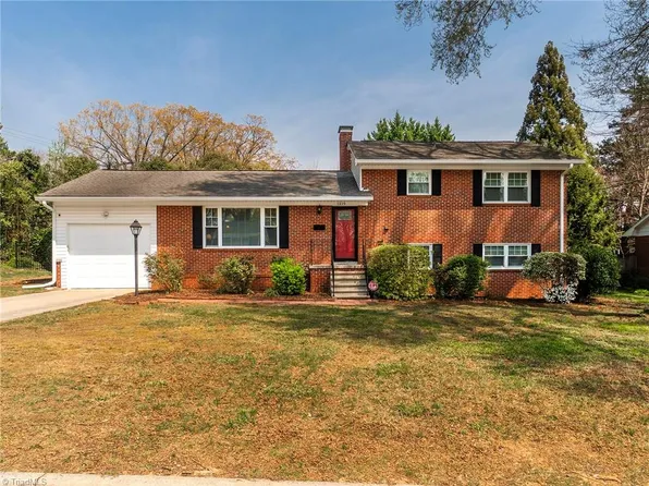 1219 Warwick Dr, Burlington, NC 27215