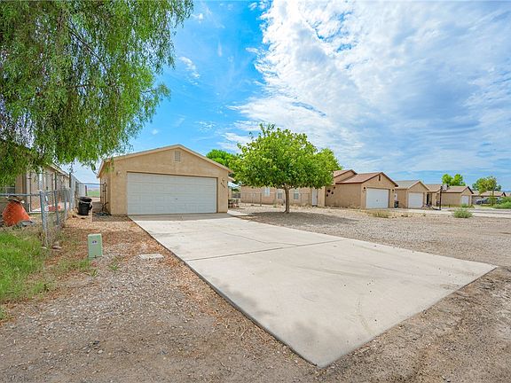 3rd image of 9754 S Arizona Drive