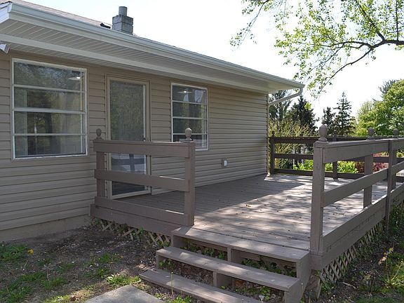 5th image of 582 Belleview Ave