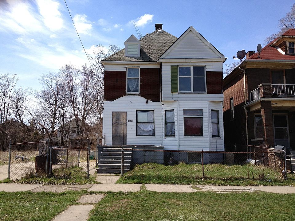 1st image of 2229 Saint Clair St