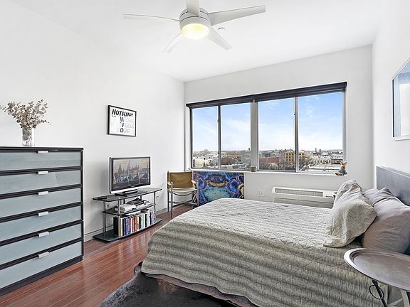 5th image of 38 Wilson Ave #3AA