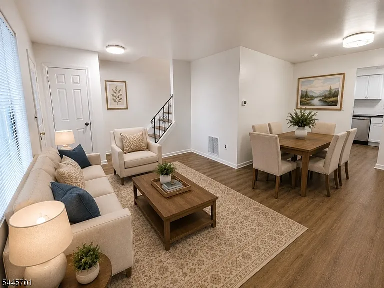 125 Riva Dr — Photo 8