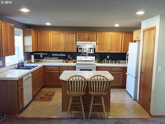 3rd image of 9703 NE 87th Ave