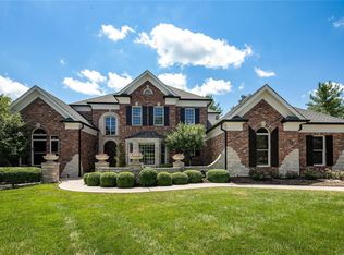 17814 Greyabbey Ct, Chesterfield, MO 63005