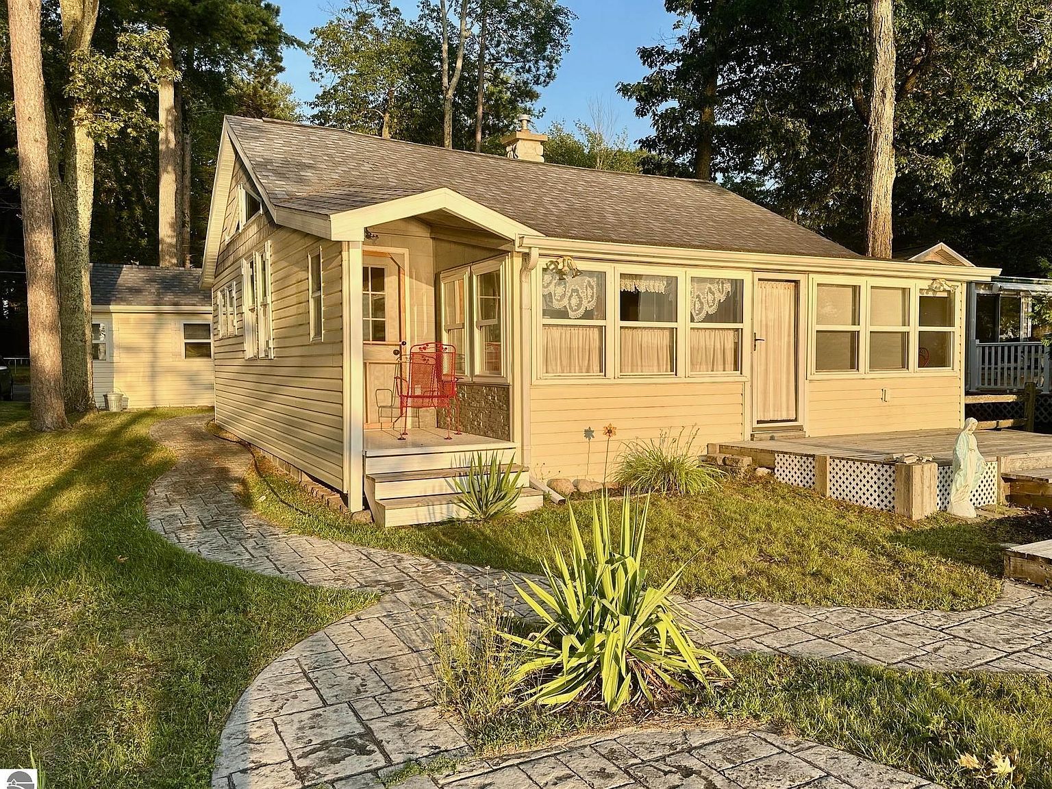 芙蓉ページ 4794 E Cedar Lake Dr, Greenbush, MI 48738 | Zillow