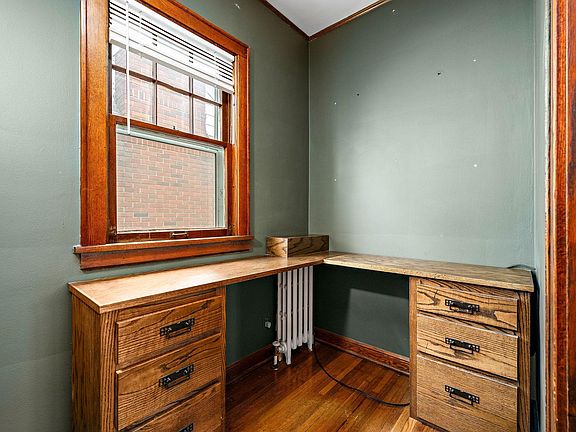 5th image of 3020 Garfield St NE