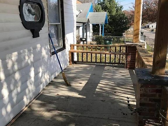 4th image of 721 Dakota St
